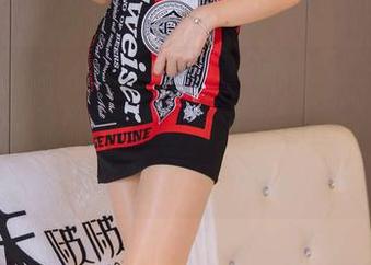 BoBoSocks袜啵啵 – “哎呦”——在线的小甜豆和那条油亮黑丝，原图竟然让我愣了……