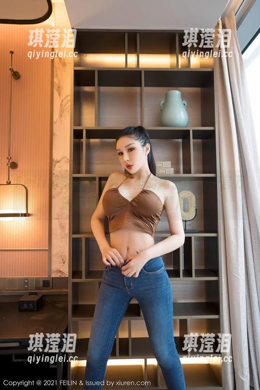 Feilin嗲囡囡-周于希 Feilin嗲囡囡 - 教室里的周于希,千言万语不如一张写真(图片)