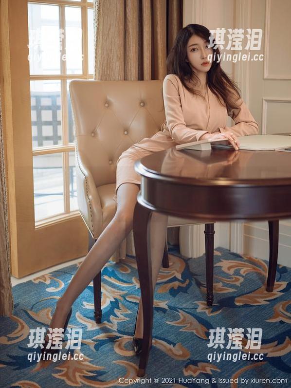 HuaYang花漾-玥儿玥er HuaYang花漾 - 就说这私房图包,玥儿玥er的美足是要有多招摇?