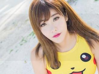 IMiss爱蜜社 – 许诺Sabrina的黑丝美腿，又是一次图集更新，可腿直接上天了吗？