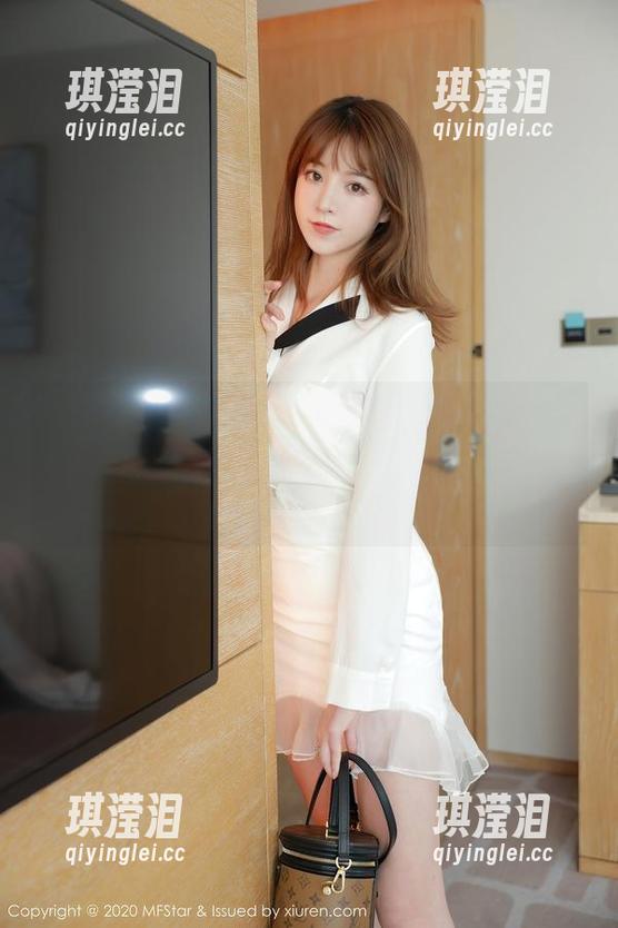 MFStar模范学院-Jennanni_Jen MFStar模范学院 - 想偷学牛仔裤的穿搭?来看Jennanni_Jen的图包,不保证没炸裂!