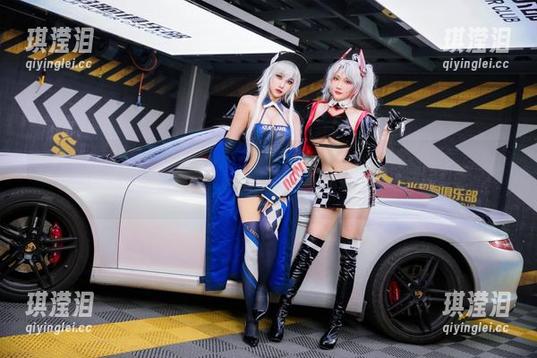 精选的柴郡套图，Momoko葵葵让平淡的日子都带上了璀璨光环！