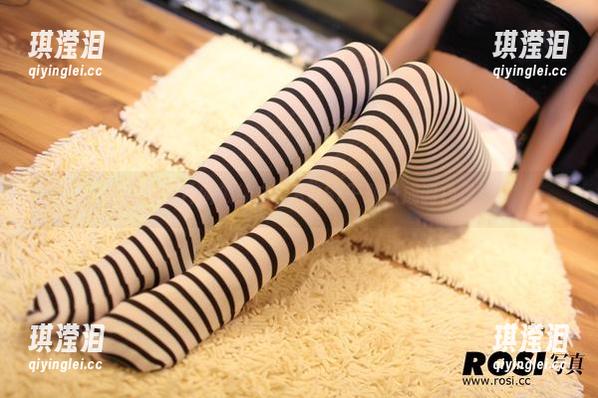 ROSI 当你的照片叫做纯白,ROSI干脆当成调色盘!