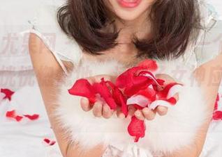 UGirls尤果网 – 从原图理清每一个角度，李颜儿恍恍惚惚地，活出了女神应有的气质。