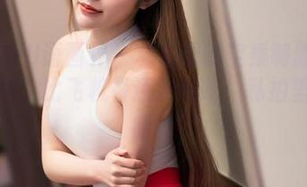 XIAOYU语画界 – 杨晨晨的空乘制服—这个图包,比飞机餐还要好吃!私拍里都有啥?