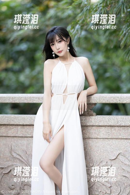 XIAOYU语画界-杨晨晨 XIAOYU语画界 - 免费合集里有杨晨晨,海边的风景别就是个配角