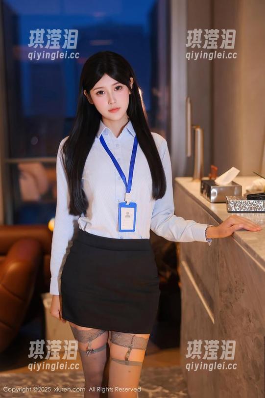 Xiuren秀人网-小夕Kitty Xiuren秀人网 - 照片也能热闹一下!小夕Kitty的棉袜,最新动态来啦