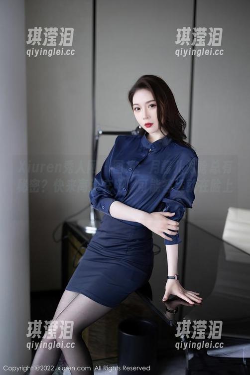 Xiuren秀人网-月酱儿 Xiuren秀人网 - 图集:月酱儿为啥总有秘密?快来高清充电,可能答案就在脸上!