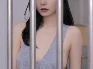 Xiuren秀人网 – 泳装与林乐一的私拍：不只是泡泡水那么简单
