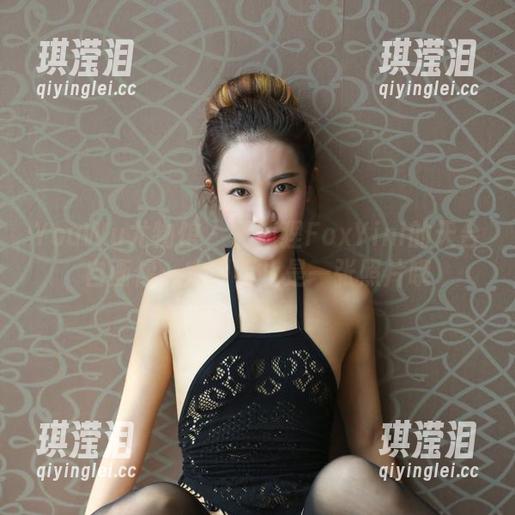 YouWu尤物馆-孟狐狸FoxYini YouWu尤物馆 - 孟狐狸FoxYini的天台自画像:定制不止是一张照片哦