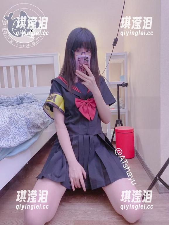at鲨鱼的学妹私拍大作，纯得刚刚好，不矫情