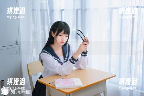 lovely呆玄 只想说,lovely呆玄的过膝白丝图包,别有洞天呢