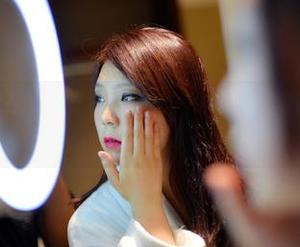 pans – 娃娃在做瑜伽:高清壁纸,不小心点了收藏,谁能拒绝这种美?