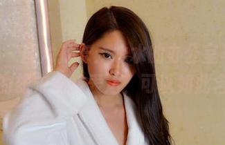 pans – 图片打卡:水水的办公室写真,想说的却未必能表达,可以如此含蓄。