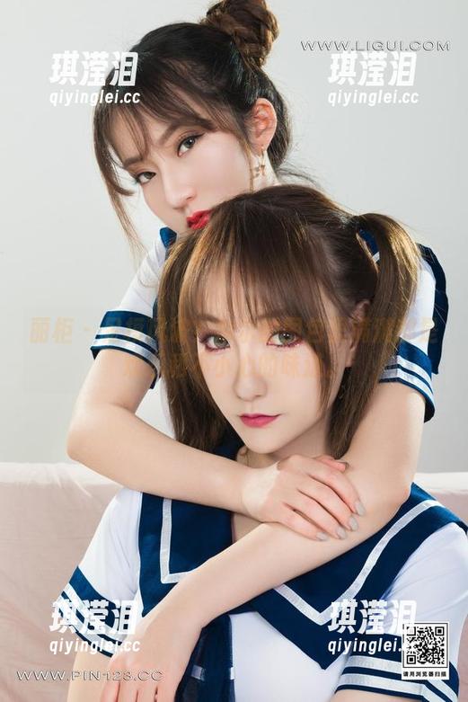 丽柜-尔尔 丽柜 - 足模风波?尔尔的图包里满满都是欢乐和不小心的味道。