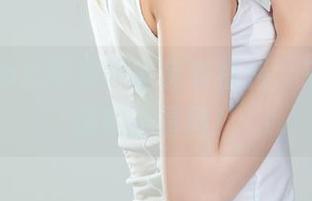 丽柜 – 心心带你领略皮衣福利，来一场穿搭的小冒险！