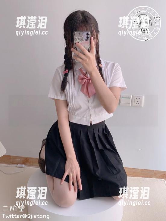 二阶堂宅绘子 谁还在抢着过节,二阶堂宅绘子带来旗袍版的贺岁美图分享!