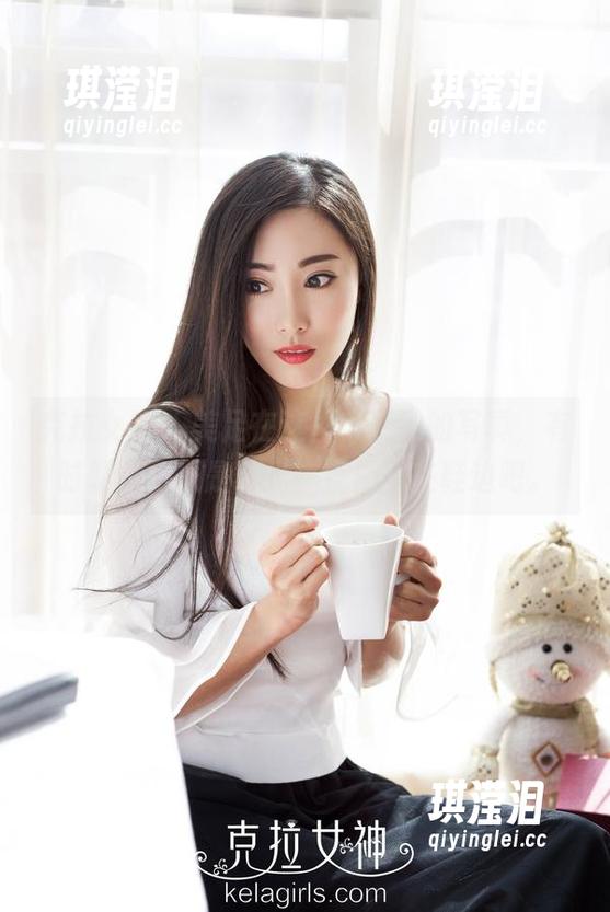 克拉女神-姜璐 克拉女神 - 美足在这里,姜璐的写真,有时候真的只是目光一直停留在鞋边吧。