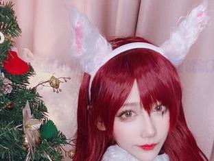 写真风格随意，啾小妍作为花嫁，谁不想试试这少女任性？
