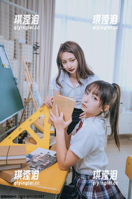 喵糖映画 喵糖映画最新写真集:画室少女制服,给你意想不到的视觉小惊喜!