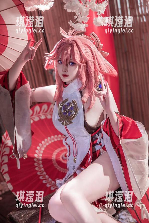 夏夏子又来了，这次是万圣小魔女，壁纸怎么能少！