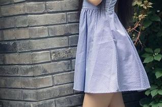 头条女神 – 原图中的coco，连衣裙也用尽全力来晃眼
