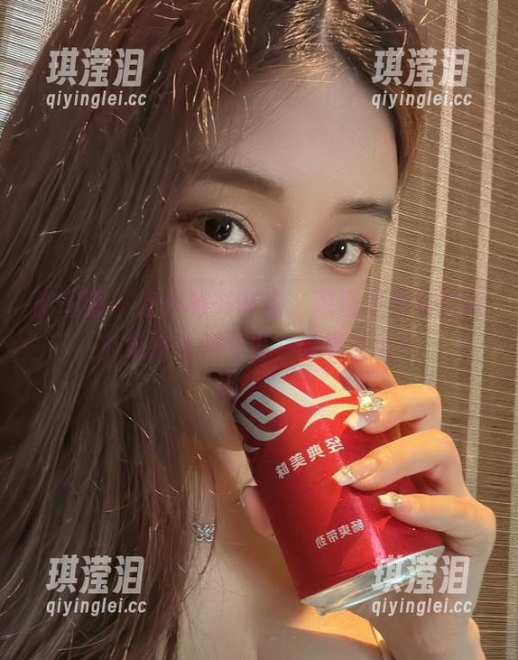 奶雯 微密圈 - 这件秘书制服,难道是秘制的吗?奶雯特别写真,分享时间!