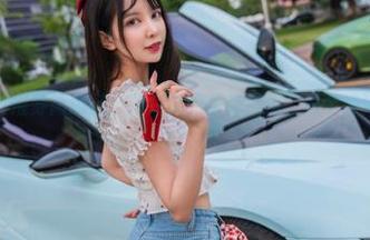 看妍子坚不可摧穿高跟鞋，图库里的灵魂摆拍，那个姿势真有点意思。