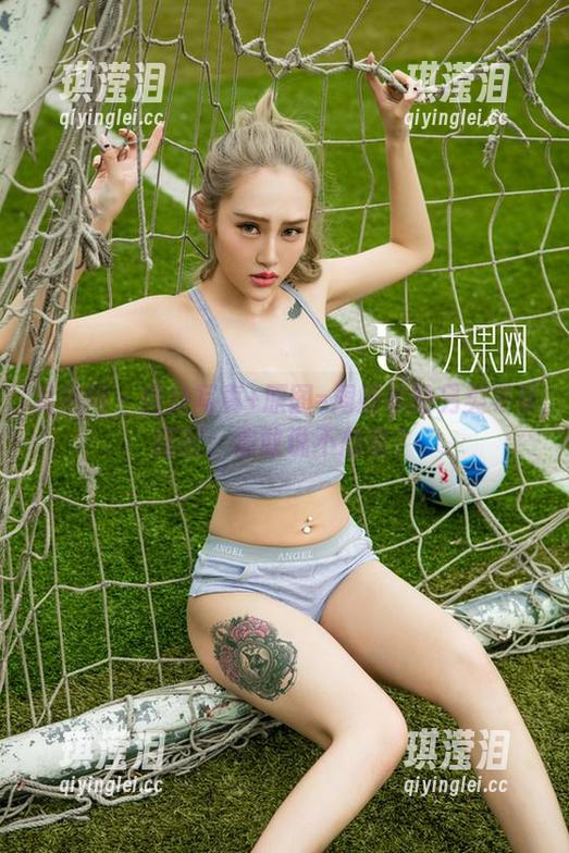 尤果网-周妍希 尤果网 - 肉丝写真+原图=周妍希的另类早餐搭配,你敢说不想看?