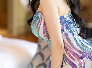 尤蜜荟 – 谁说连体衣只能穿在舞台上？Angela小热巴带你看原图后的猫步！