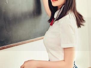 图片里的年年Nnian女王，原图从细节看出无与伦比的风采