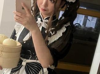 无筝ryou吊带私拍合集，好啦，要是我也能穿上那条……