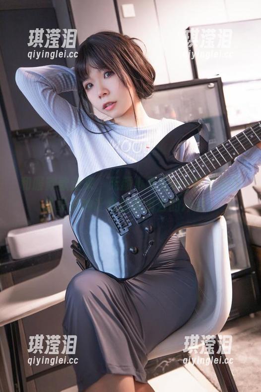 和服款款走来，无颜小天使wy的私拍作品里有种让我想窜出去的冲动。