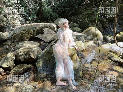 无颜小天使wy 精选无颜小天使wy,白色的她让人忍不住想把这个纯白的画面带回家哦。