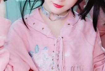 呃…星之迟迟的最新套图来喽，《纯白と漆黑》中有些灵魂在闪闪发光，看完不许打喷嚏哦！