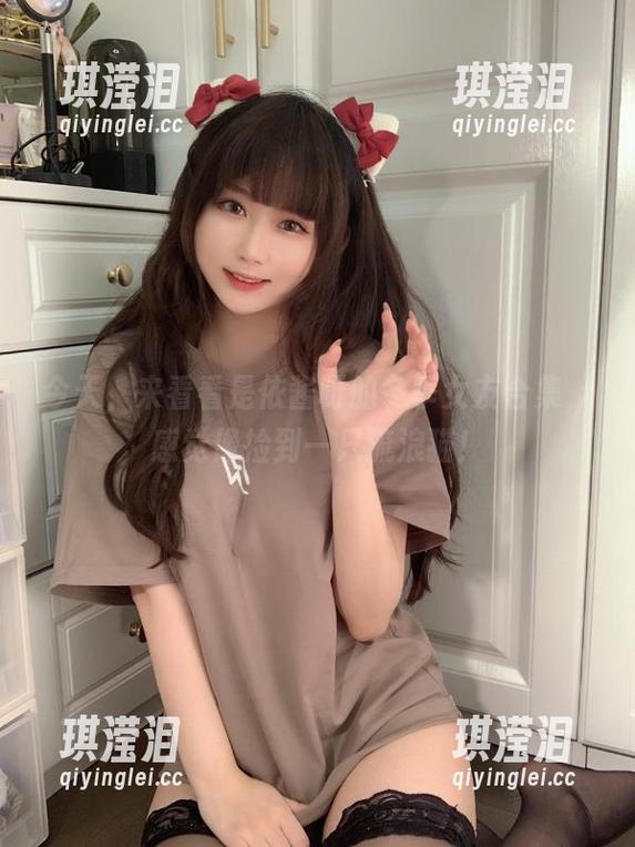 今天，来看看是依酱呀的冬季女友合集，感觉像捡到一只流浪猫！