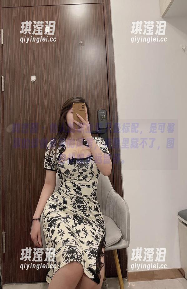 是可馨耶 微密圈 - 他人的职业装只是标配,是可馨耶的却像最美的风景,美图里藏不了,图包却想永远留存。