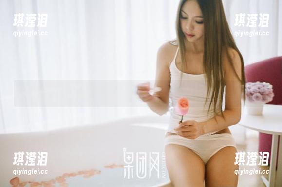 果团网-甜Abby 果团网 - 私拍又如何?甜Abby那美腿该是怎么炼成的?