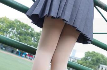 网盘中藏着的,森萝财团的教室里jk白丝少女们,看完我觉得自己又要被打动了。