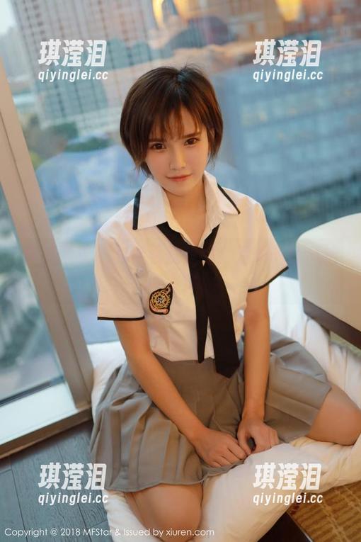 模范学院 - 只要看腿就好：温柔的柔私拍大赏