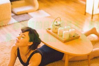 波萝社 – 柳侑绮的自拍没圣光，真实感满满，一组图集的真实写照。