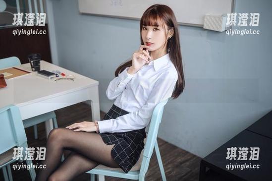 泥泥汝的圣诞B：这合集让你忍不住多看两眼