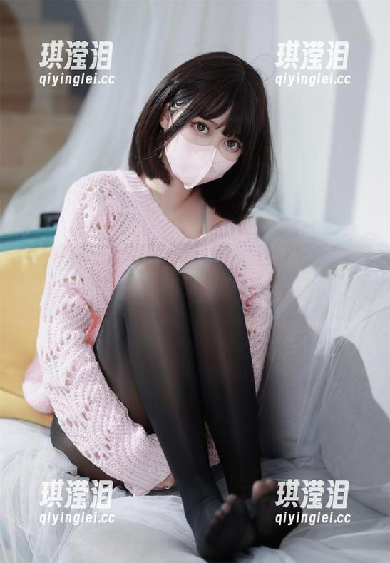 洛桑w伊梓 穿上牛仔裤的洛桑w伊梓,cos的瞬间我到底在看什么?
