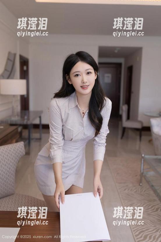 秀人网 - 小Kiki穿和服的美图，比我自己穿浴袍时还要优雅适合！