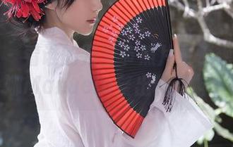 秀人网 – 看谁的万圣节照片更惊艳?玛鲁娜Manuela整出新花样!