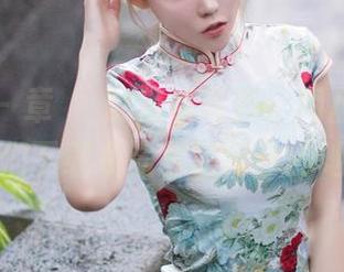 秀人网 – 章芃芃的吊带写真:网盘,这可不是你们下载《盗墓笔记》的地方哦!