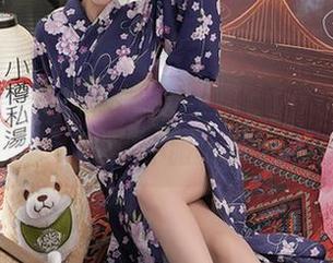秀人网 – 谢忱倬：网盘里的那个御姐，有点儿不服气哦