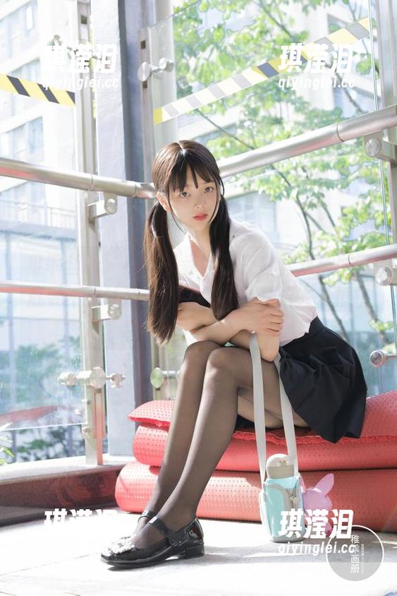 稚乖画册-赤西夜夜 稚乖画册 - 所以,赤西夜夜白丝双马尾到底要不要让我下载?我已经开始失去抵抗力了!