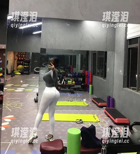 紫色哒豚豚 微密圈 - 更新!紫色哒豚豚的灰丝合集,慢慢品味这份小清新…