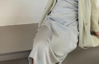 绮梦摄影 – 子涵的女神写真,原图就是这么直接,下载去吧,反正大家都想看!